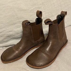 Davinci pull on boots!